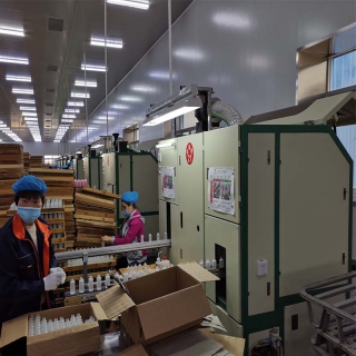 疫情当下自动化丝印设备为玻璃瓶企业助力